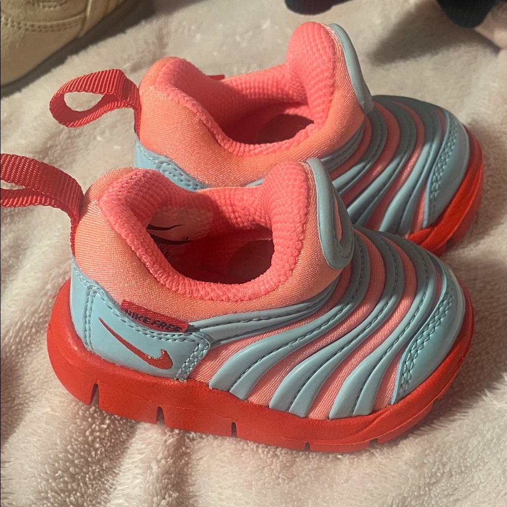 Nike Kids Sneakers - Coral and Light Blue